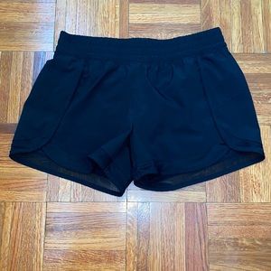 GAIAM Woven Short w/Mesh